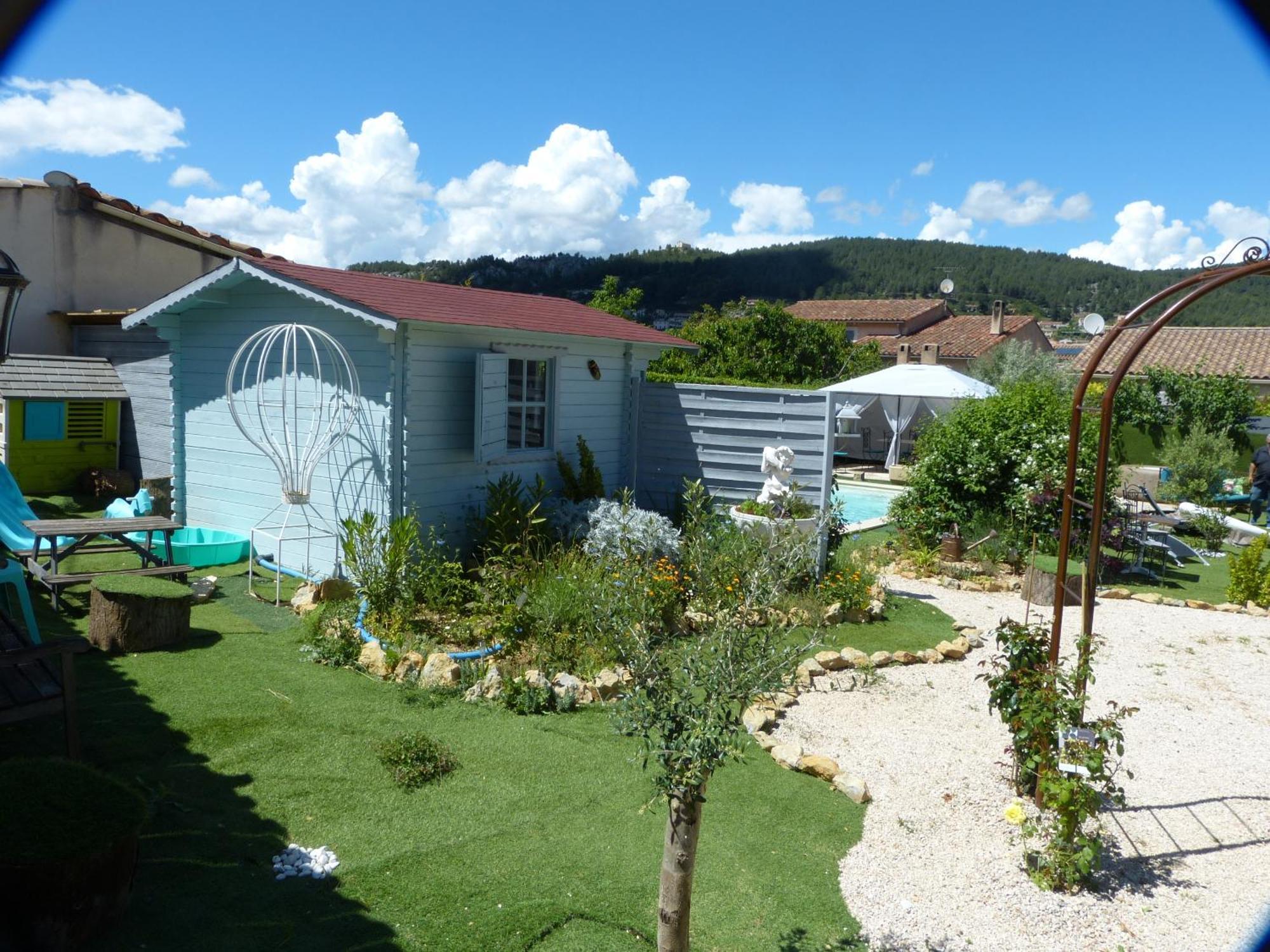 Eclats Du Sud Hebergements "Les Lavandes" Ou "Les Romarins" Meubles De Tourisme Classes 3 Etoiles Auriol Habitación foto